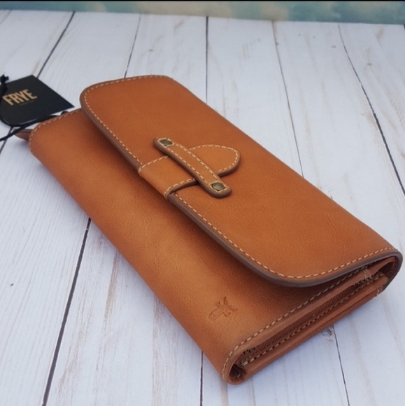 FRYE Olivia Leather Wallet in Dusty Rose NWT - Picture 2 of 7